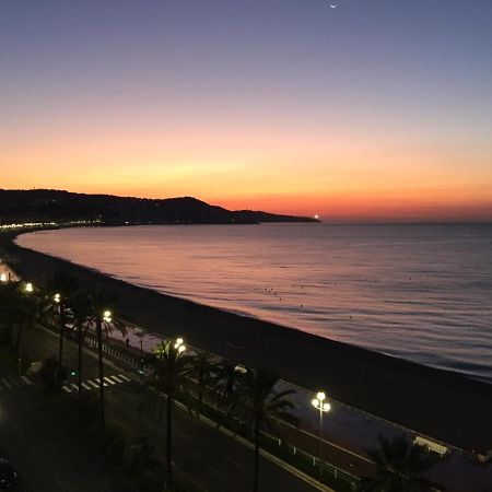 Appartement Front De Mer - Promenade Des Anglais Nicea Zewnętrze zdjęcie