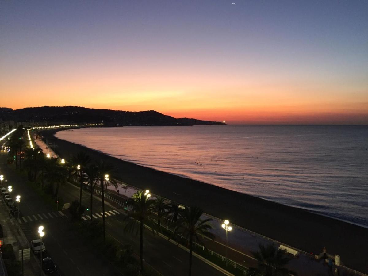 Appartement Front De Mer - Promenade Des Anglais Nicea Zewnętrze zdjęcie